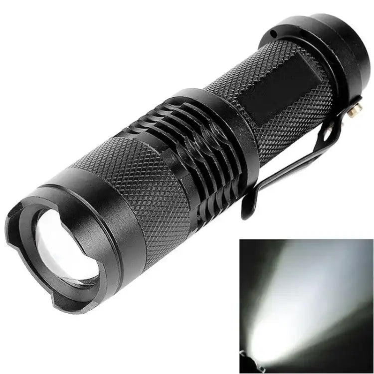 Zoombar Cree Q3-WC ficklampa, 180 lumen & bältesclip. Kompakt LED-ficklampa.