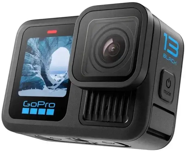 GoPro Hero 13 Black actionkamera med dubbla skärmar och tydlig lins i svart design